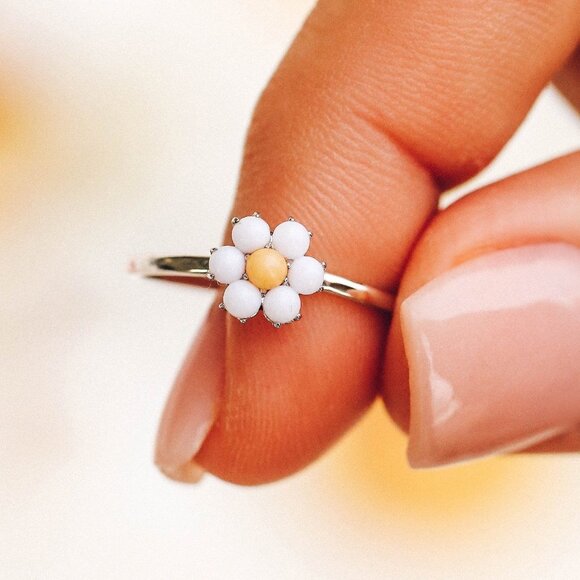 Pura Vida Gemstone Daisy Ring Size 9 - Picture 2 of 5